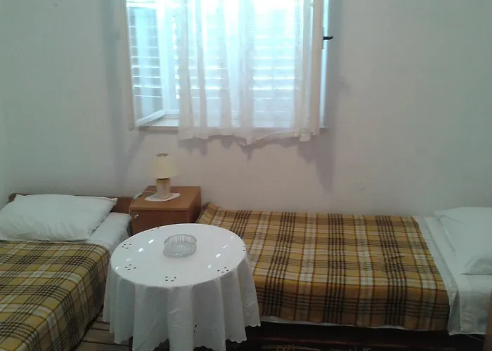 Vera ドゥブロブニク