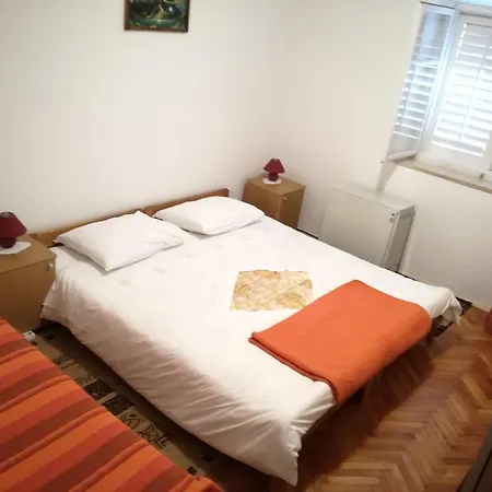 Vera * 杜布罗夫尼克